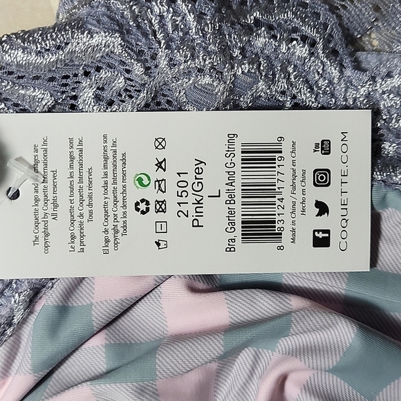 Coquette Bra, Garter Belt & G-string Set - Picture 6 of 6